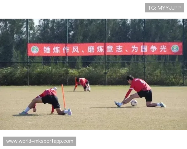 中国足球俱乐部打造专业体能训练团队，足球职业队体能训练