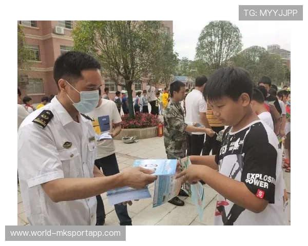 球员在校园宣讲 鼓励学生坚持体育锻炼,激励学生体育锻炼的格言 球员在校园宣讲 鼓励学生坚持体育锻炼,激励学生体育锻炼的格言