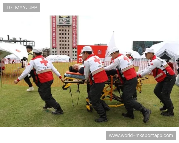 赛场救护演练提升 应对突发伤情更专业，赛场救护志愿队