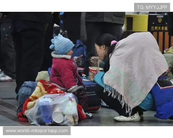 [选手名]心路历程：从当初没钱吃泡面的穷小子到现在的明星选手，我依然觉得自己只是个玩家。👨‍🍳